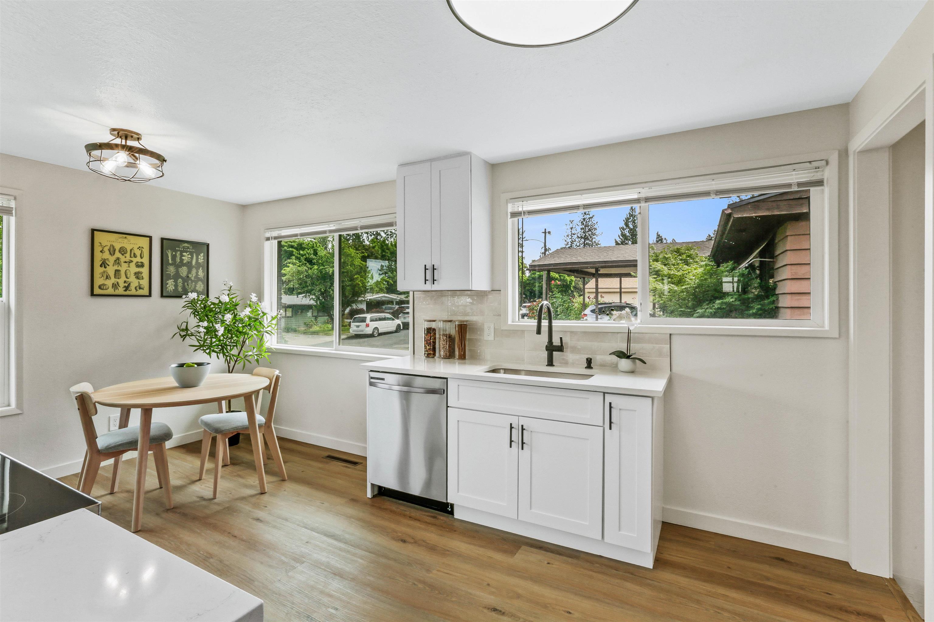 3816 E 15 Ave - Photo 8