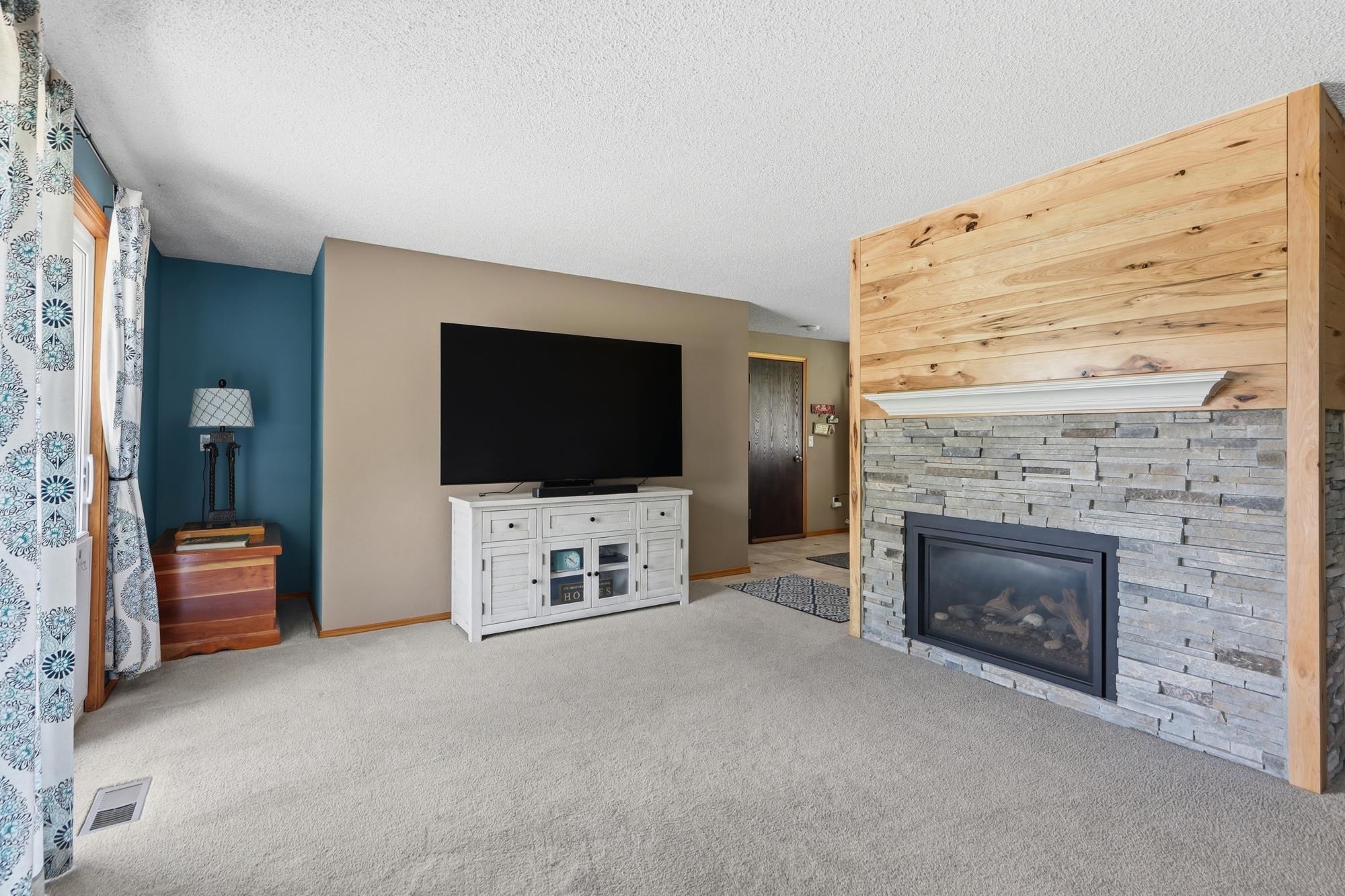 15619 E 14th Ave - Photo 15