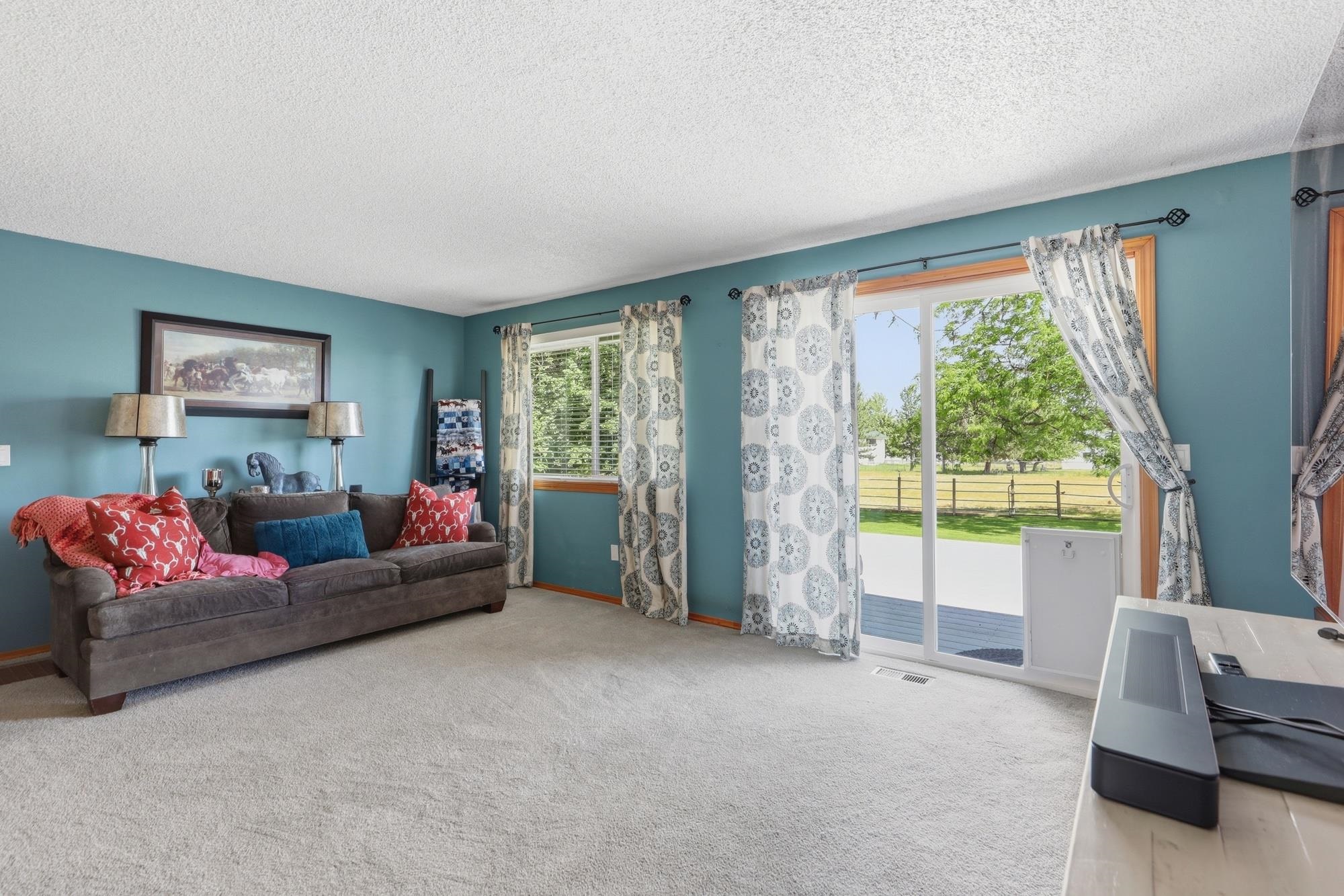 15619 E 14th Ave - Photo 14