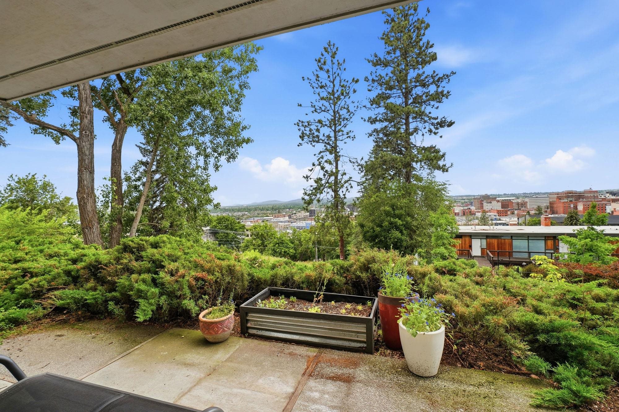 1111 W 6TH Ave - Photo 3