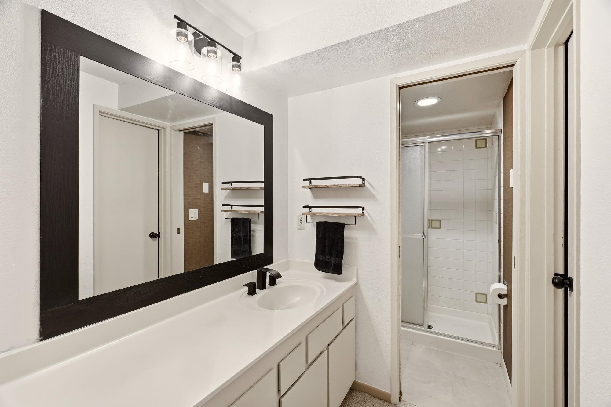 1111 W 6TH Ave - Photo 16