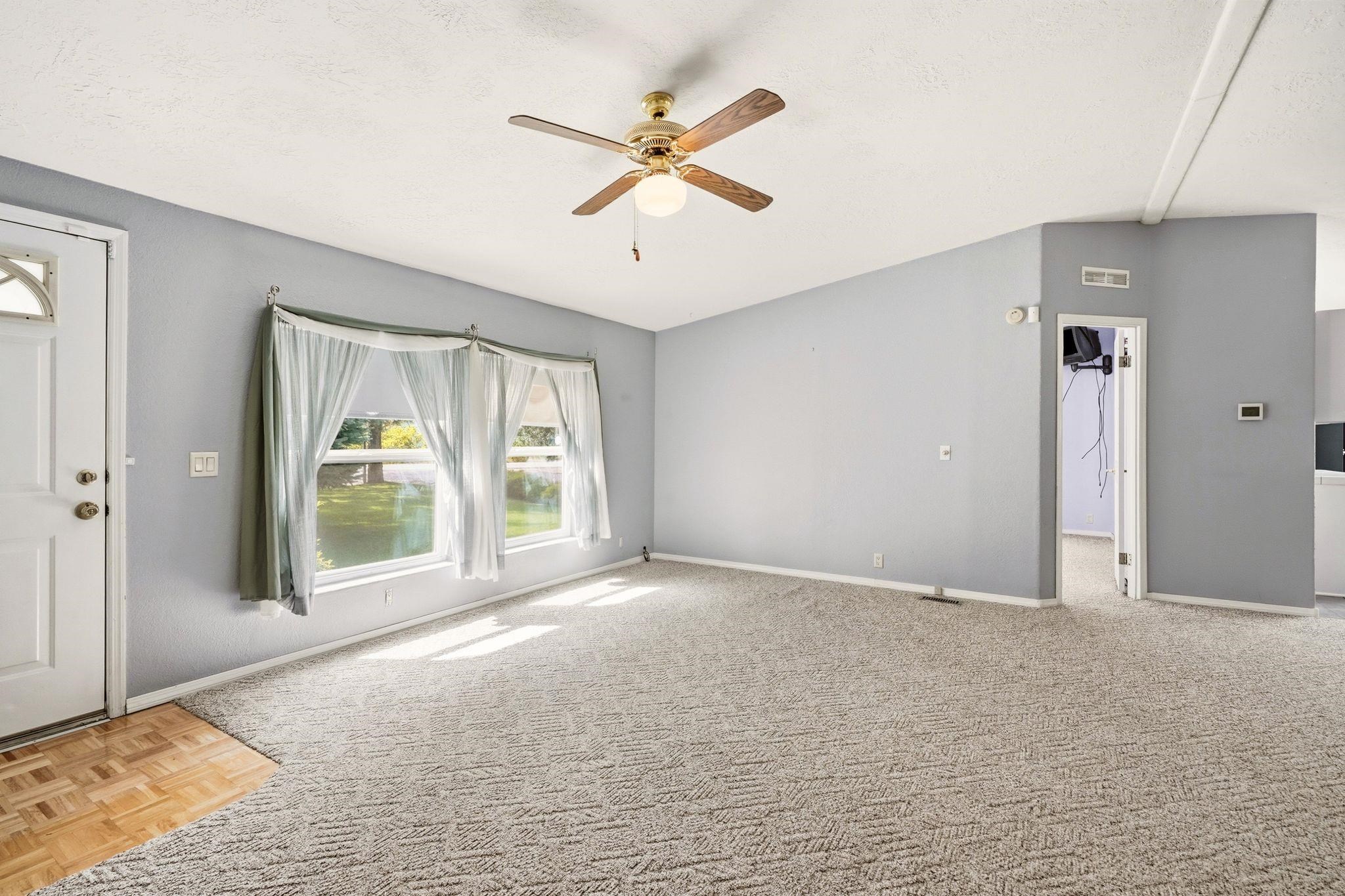 6355 Sundown Rd - Photo 4