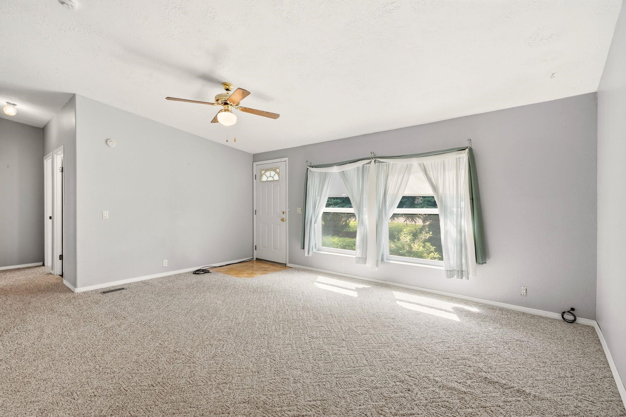6355 Sundown Rd - Photo 5