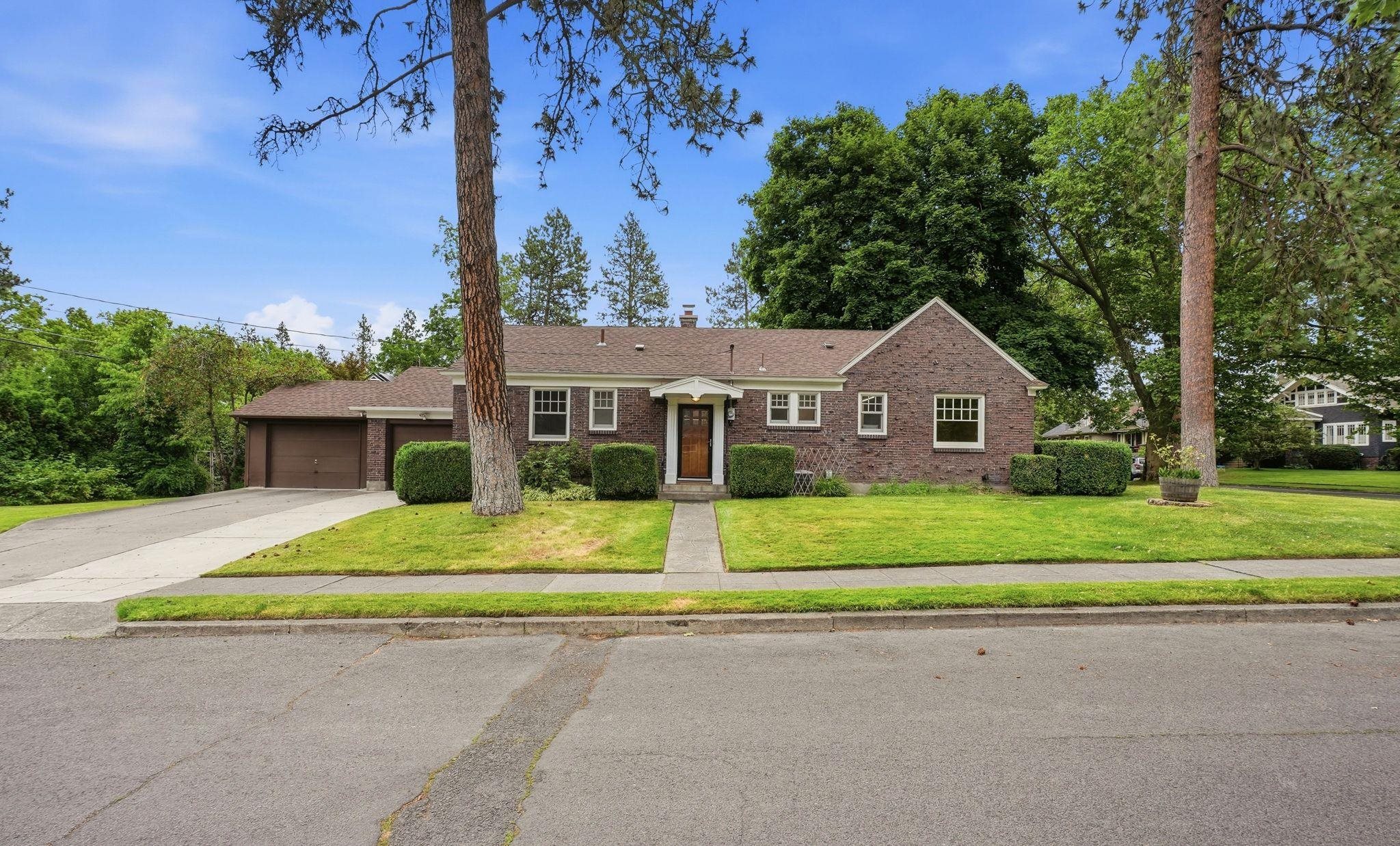 532 W 25th Ave - Photo 1