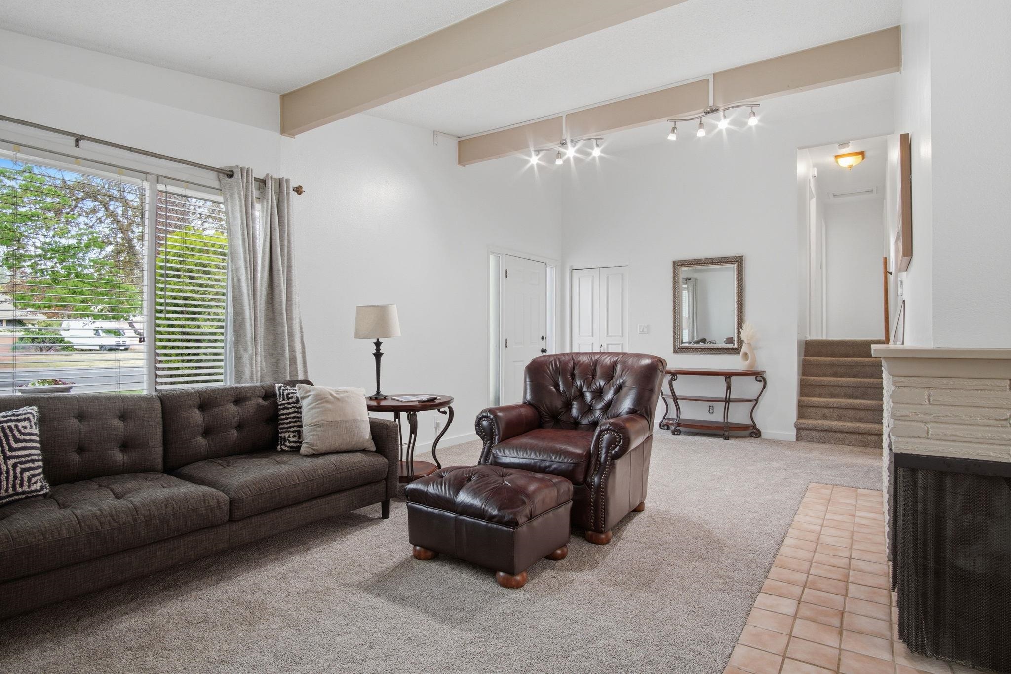 6814 N Wall St - Photo 3