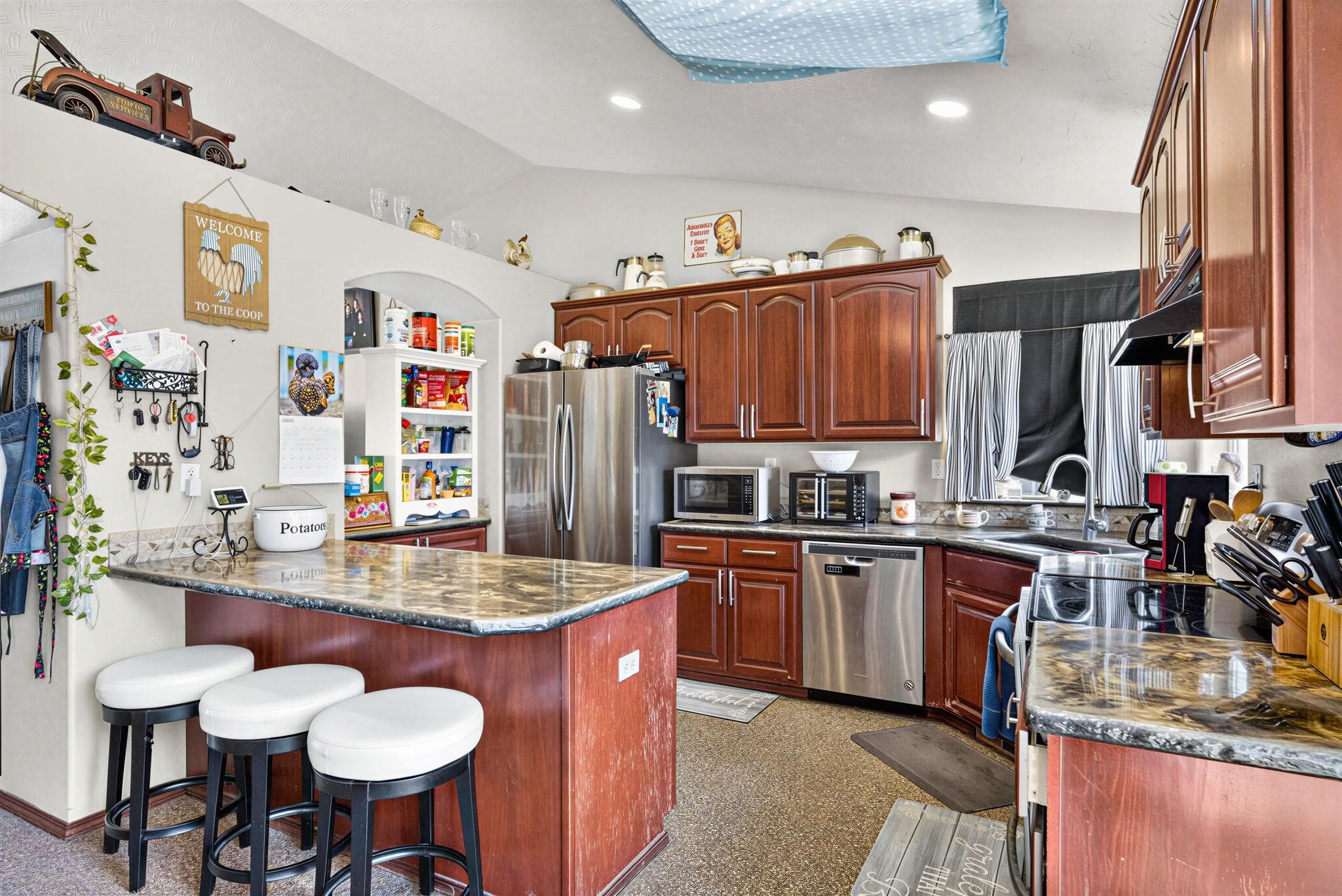 11202 E 17th Ave - Photo 7