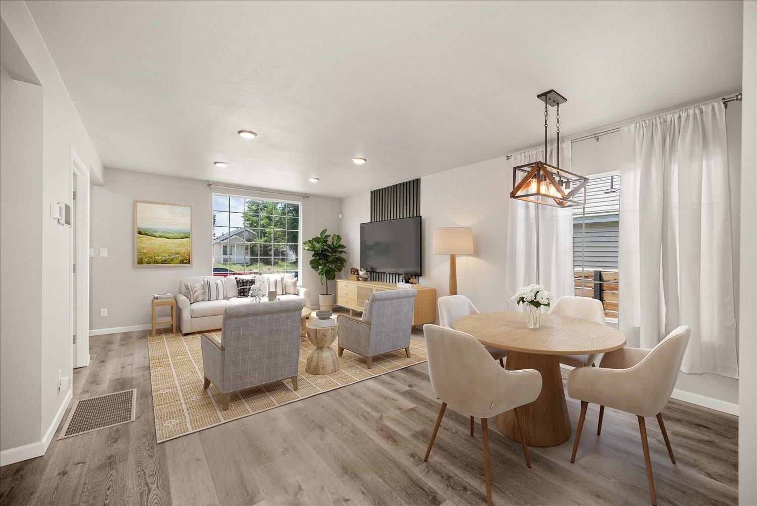 915 E Crown Ave - Photo 4