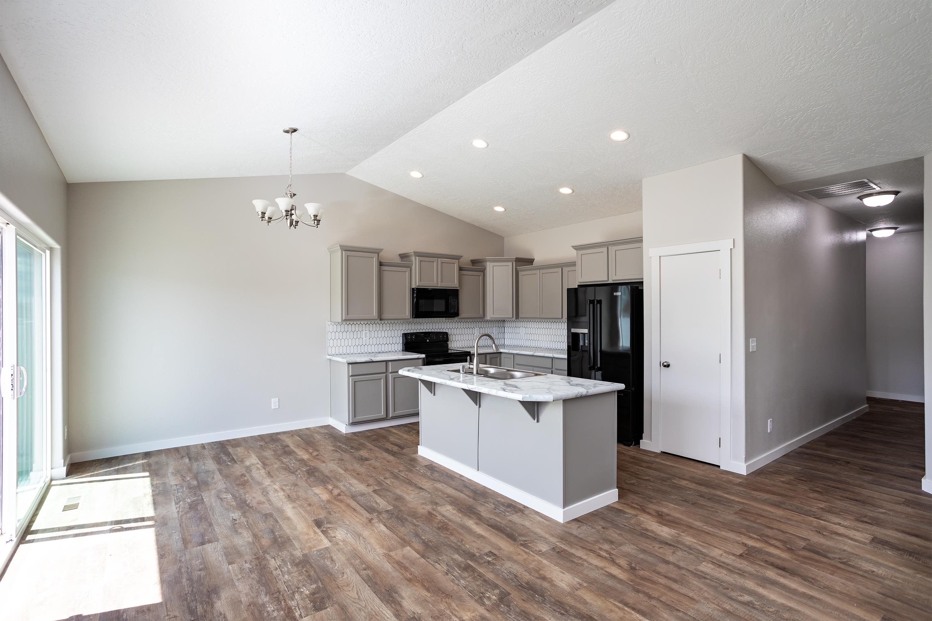 1815 W Jay Ave - Photo 2