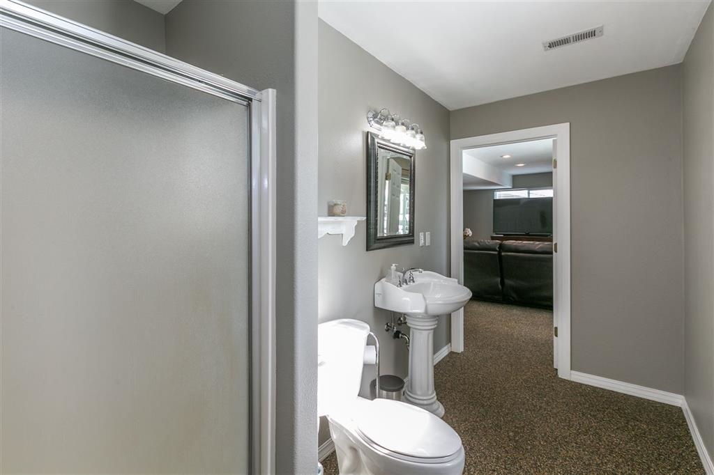 11202 E 17th Ave - Photo 15