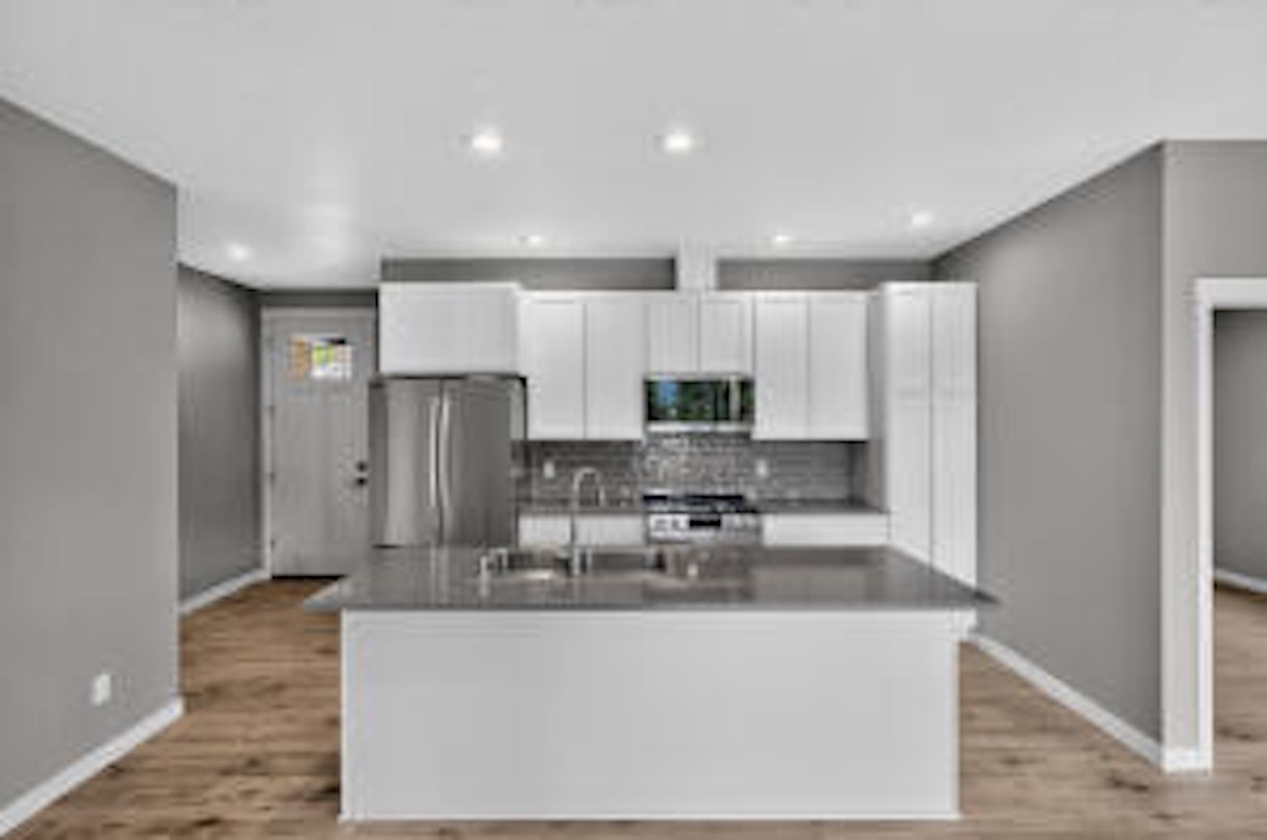 215 NW Sophie Ln - Photo 11