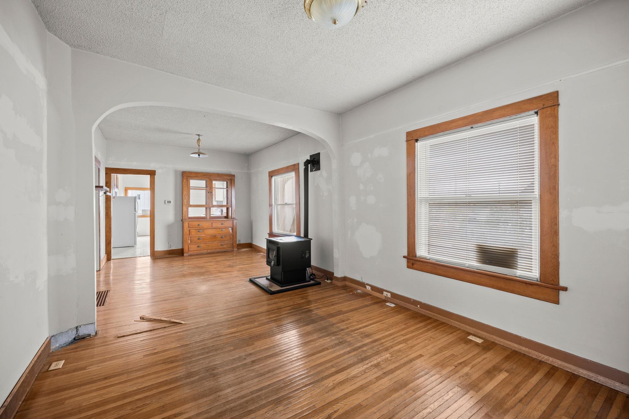 608 S Hatch St - Photo 9