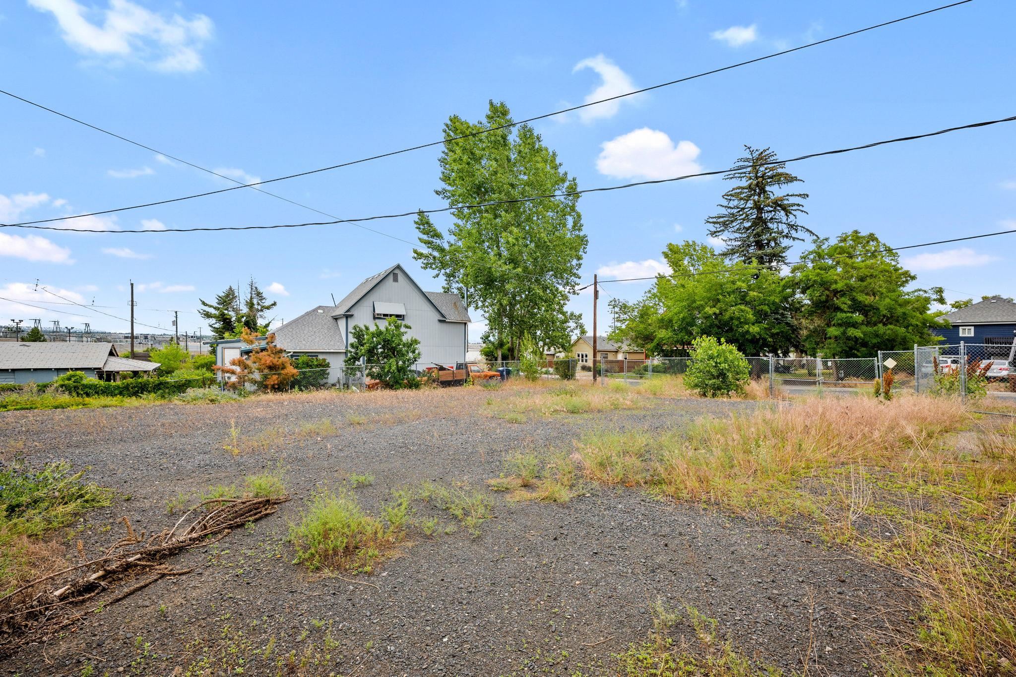 608 S Hatch St - Photo 16