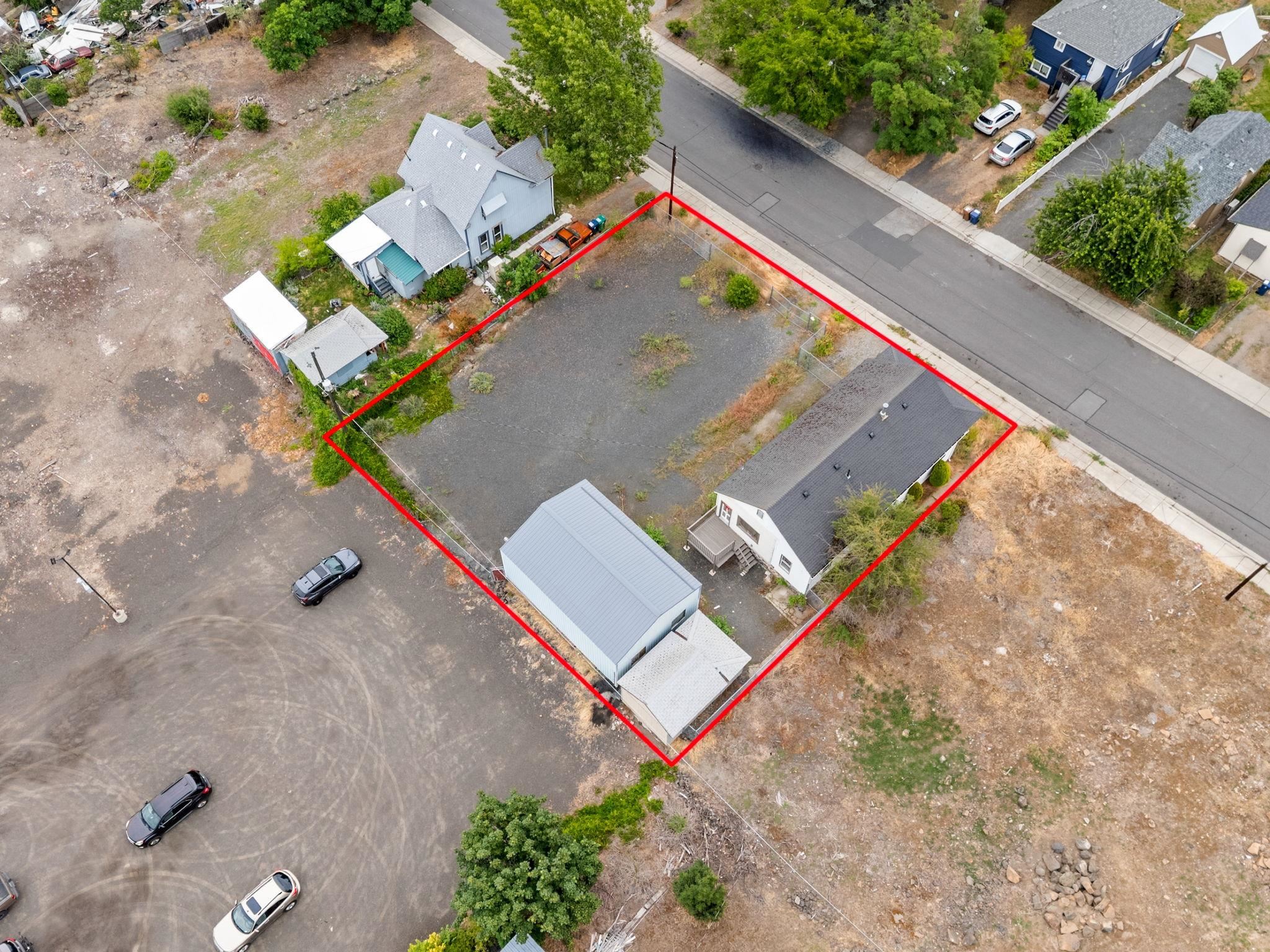 608 S Hatch St - Photo 3