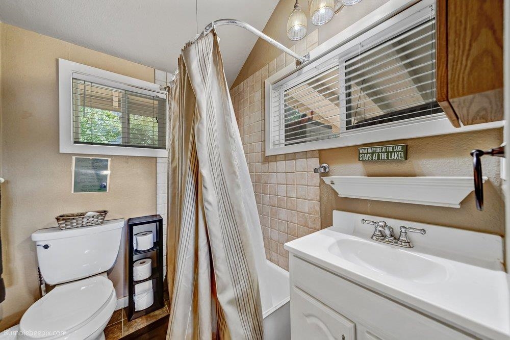 22807 E Park Beach Rd - Photo 17