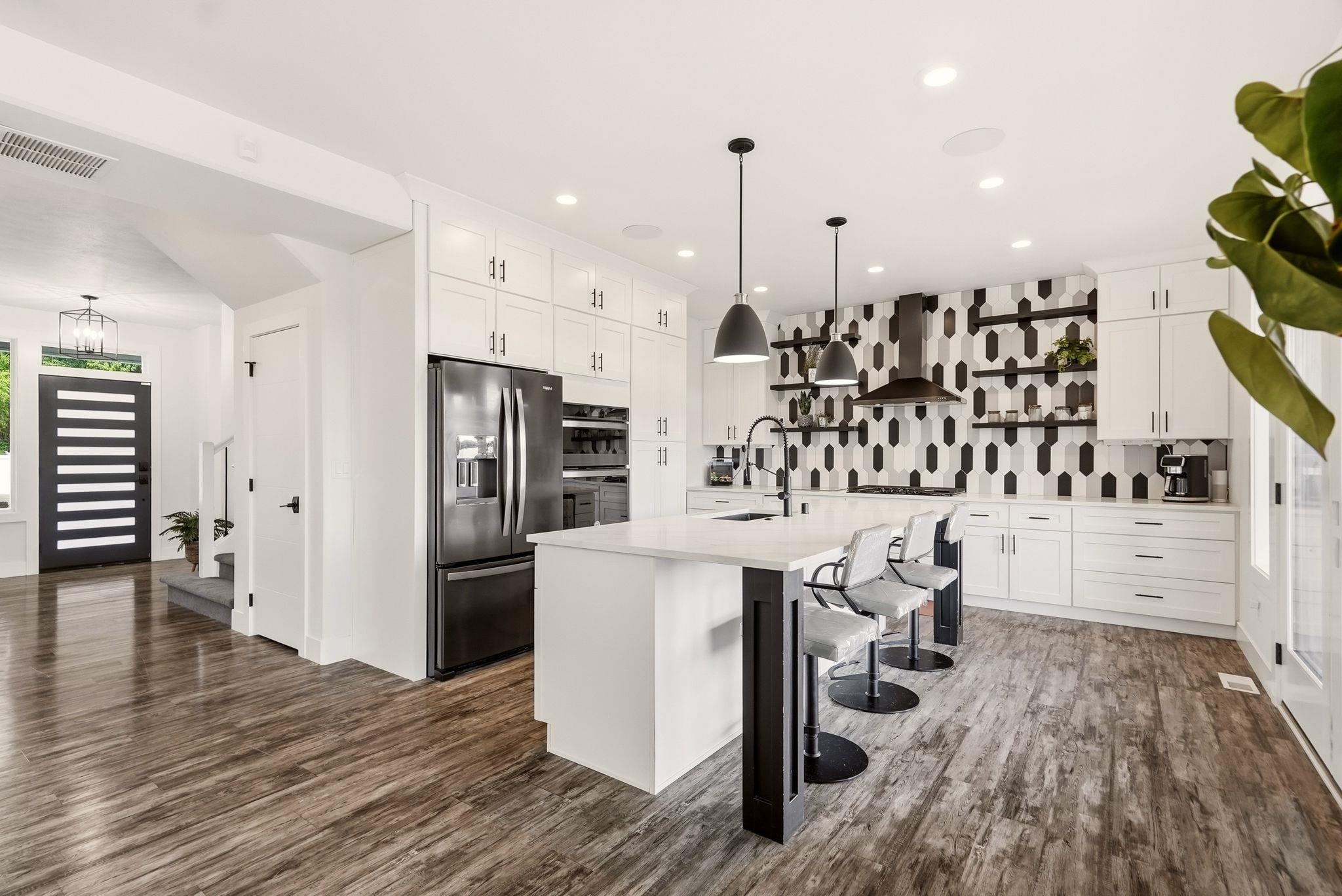 4518 N DALE Ln - Photo 3