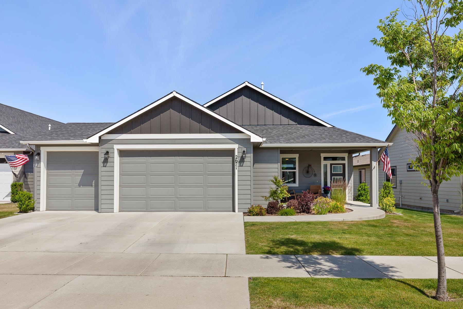 2671 N HETON Ln - Photo 1