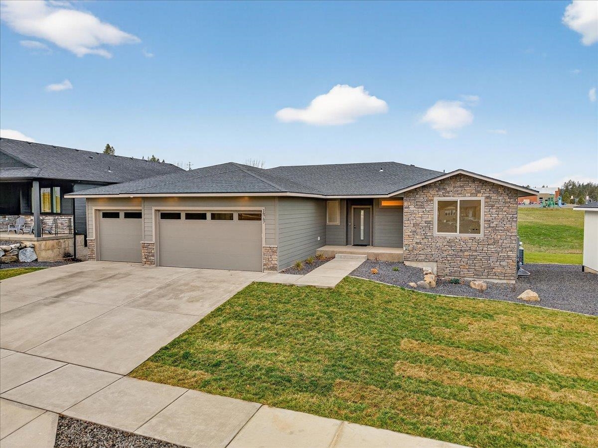 16767 N Wellington Rd - Photo 1