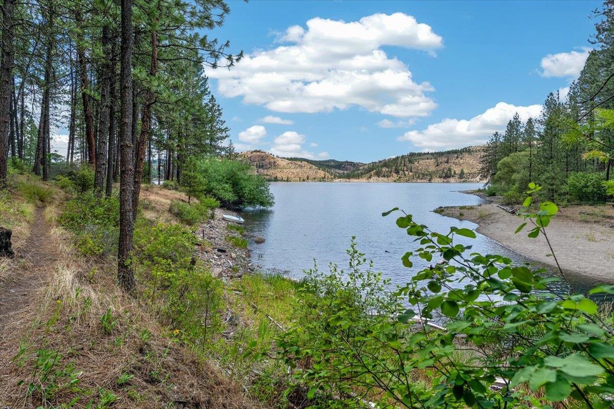 42049 Porcupine Bay N Rd - Photo 28