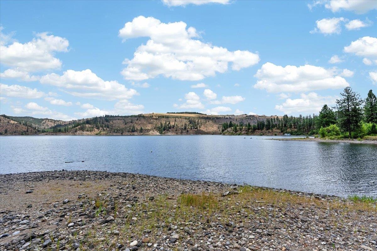 42049 Porcupine Bay N Rd - Photo 29