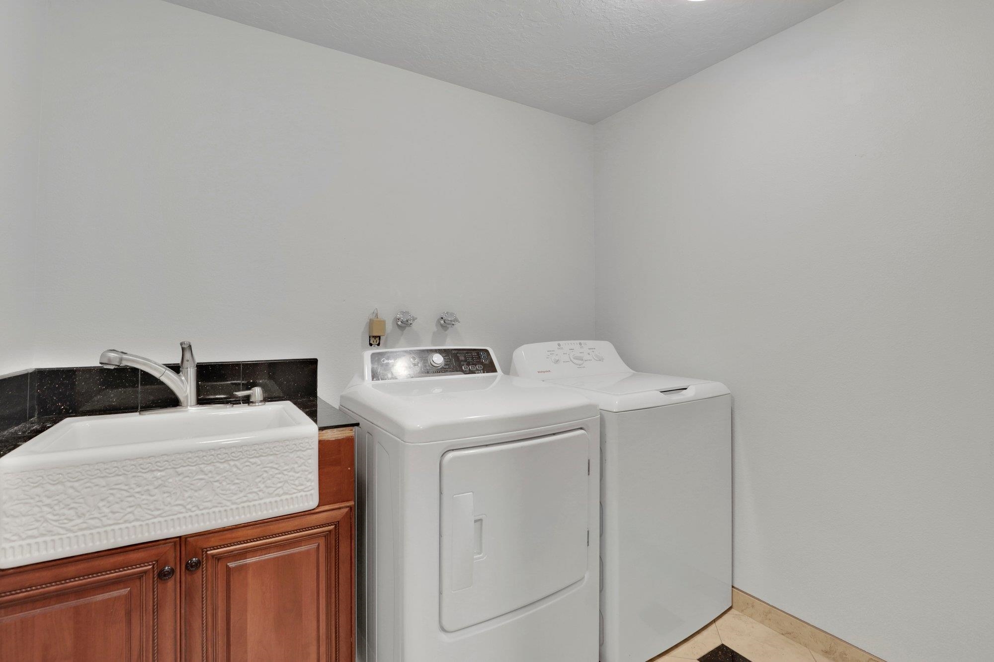 821 S Azalea Dr - Photo 14