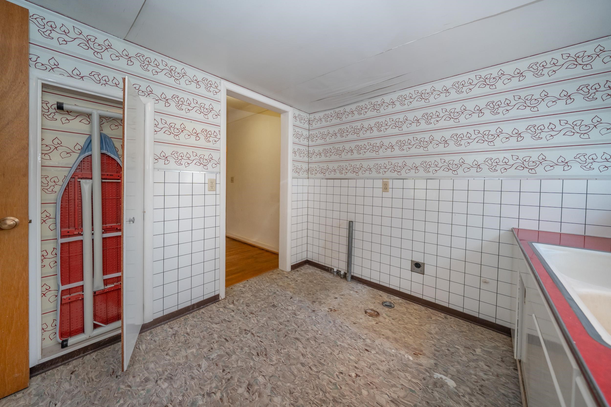 209 S Mcneil Ave - Photo 18