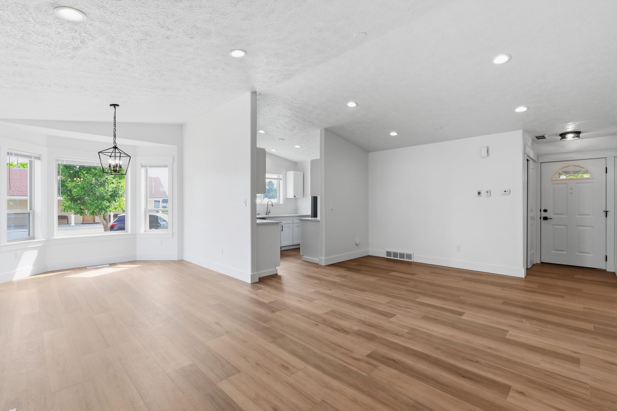 102 N 4th St - Photo 7
