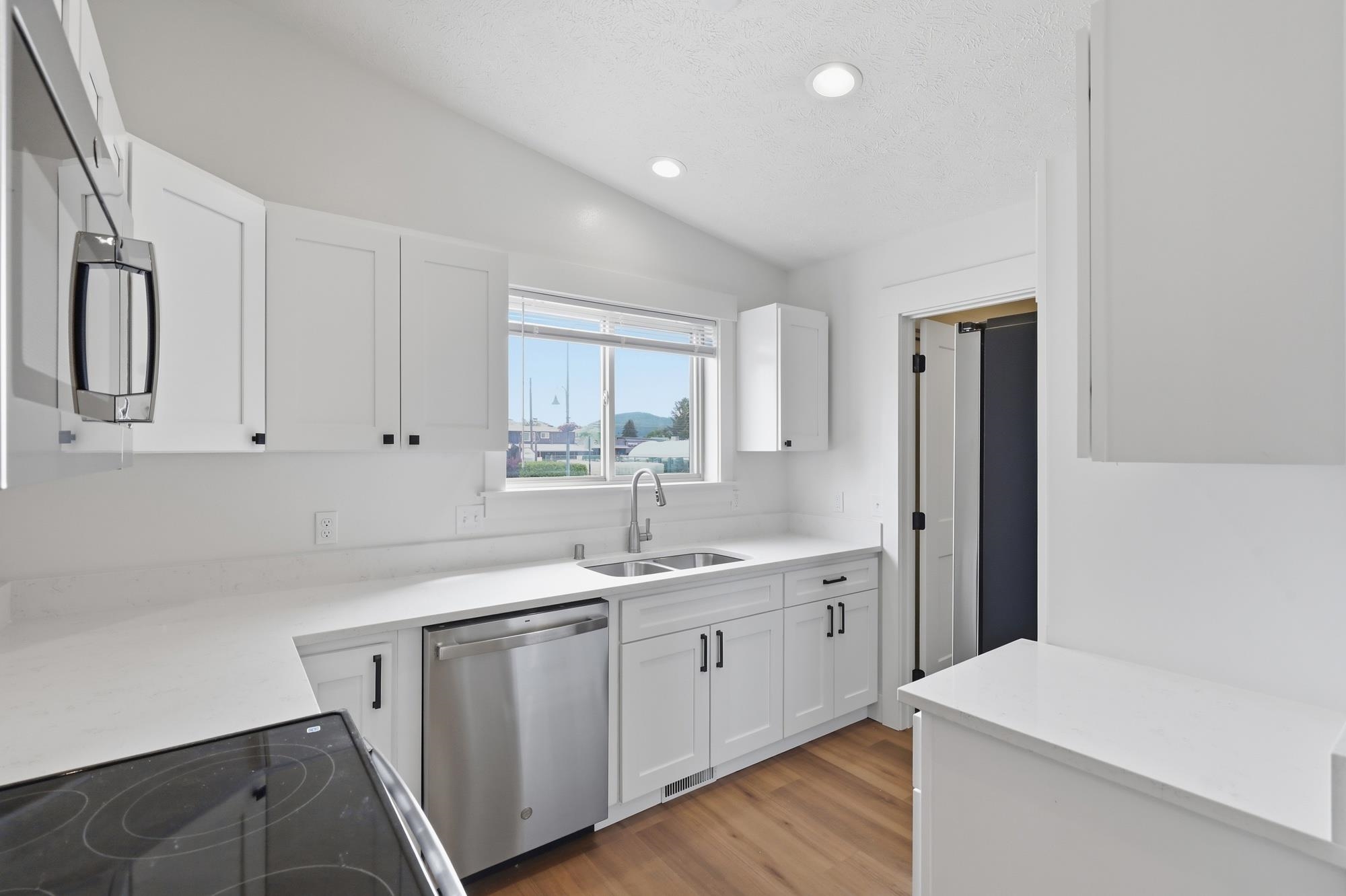102 N 4th St - Photo 14
