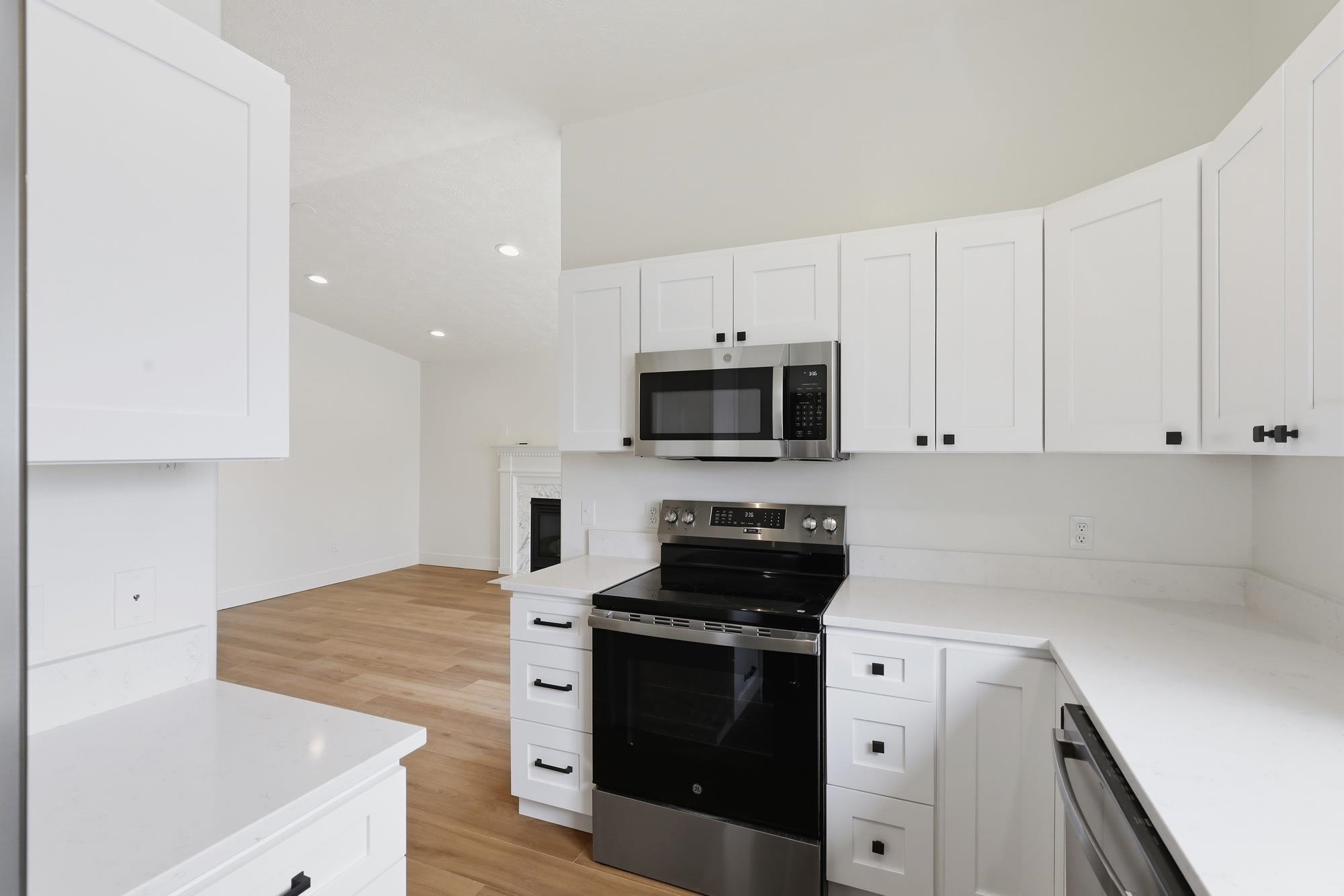 102 N 4th St - Photo 19