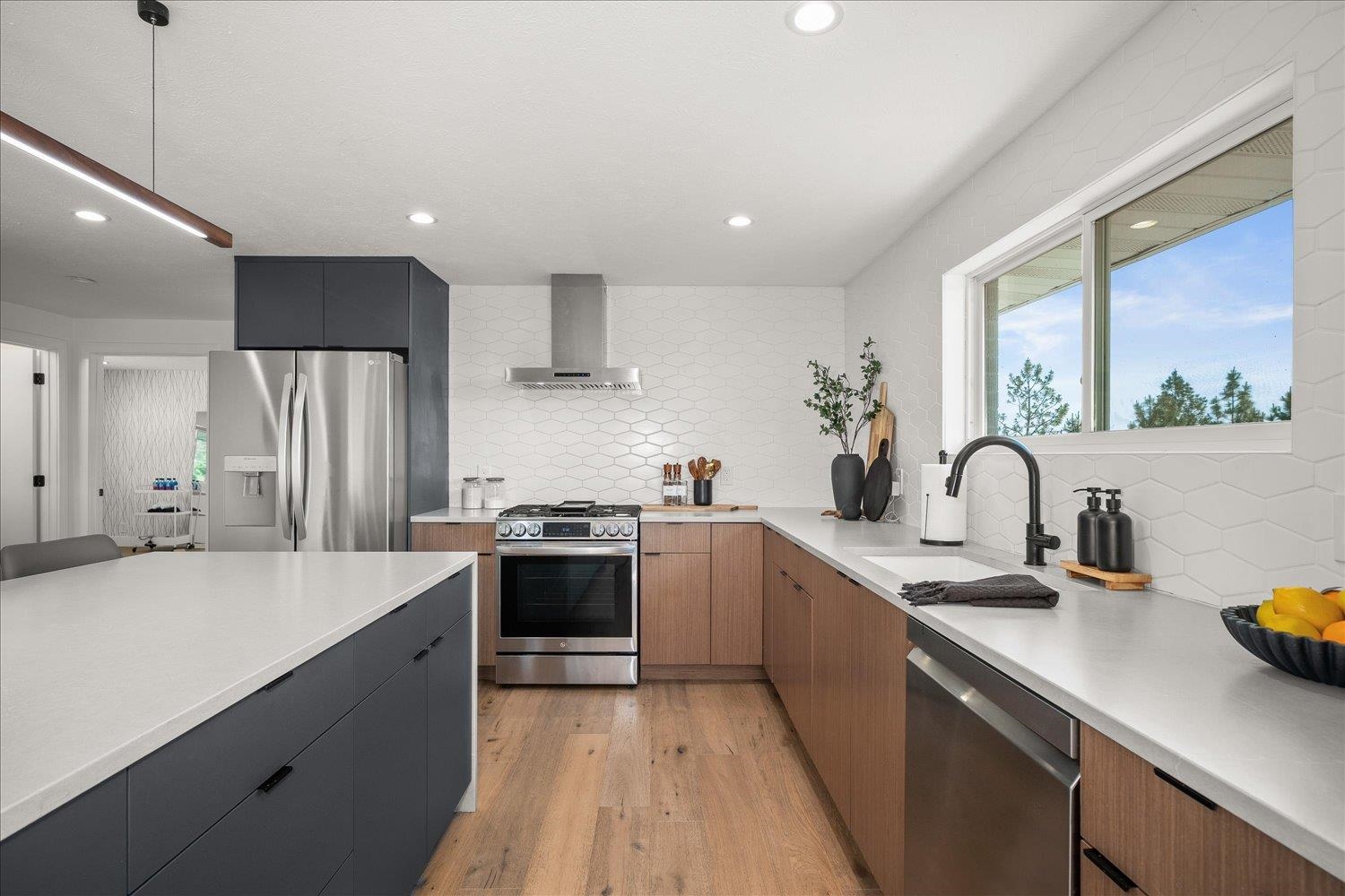 8312 N Northview Rd - Photo 5
