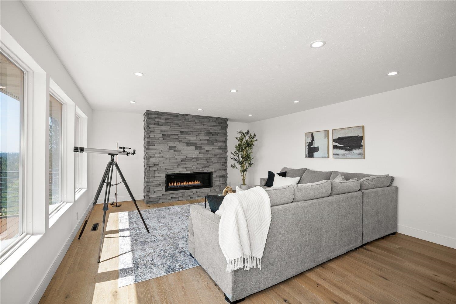 8312 N Northview Rd - Photo 9