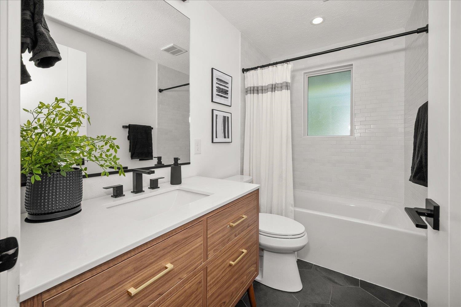 8312 N Northview Rd - Photo 19