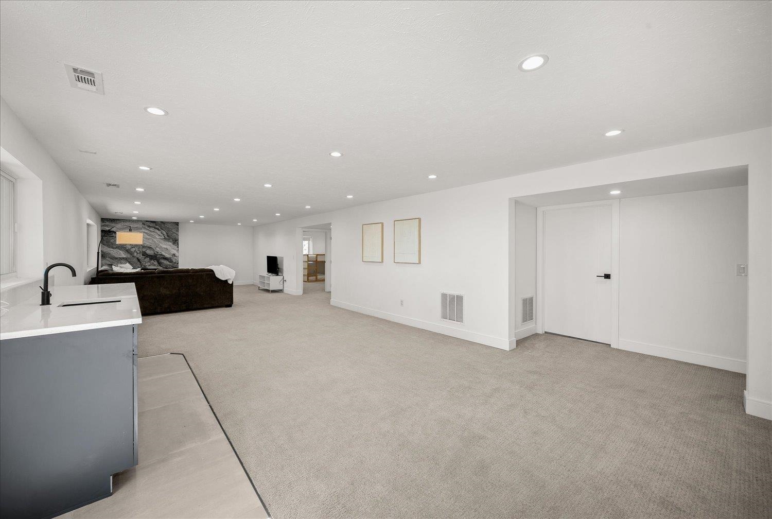 8312 N Northview Rd - Photo 30