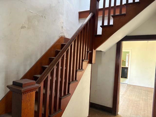 608 E Providence Ave - Photo 3