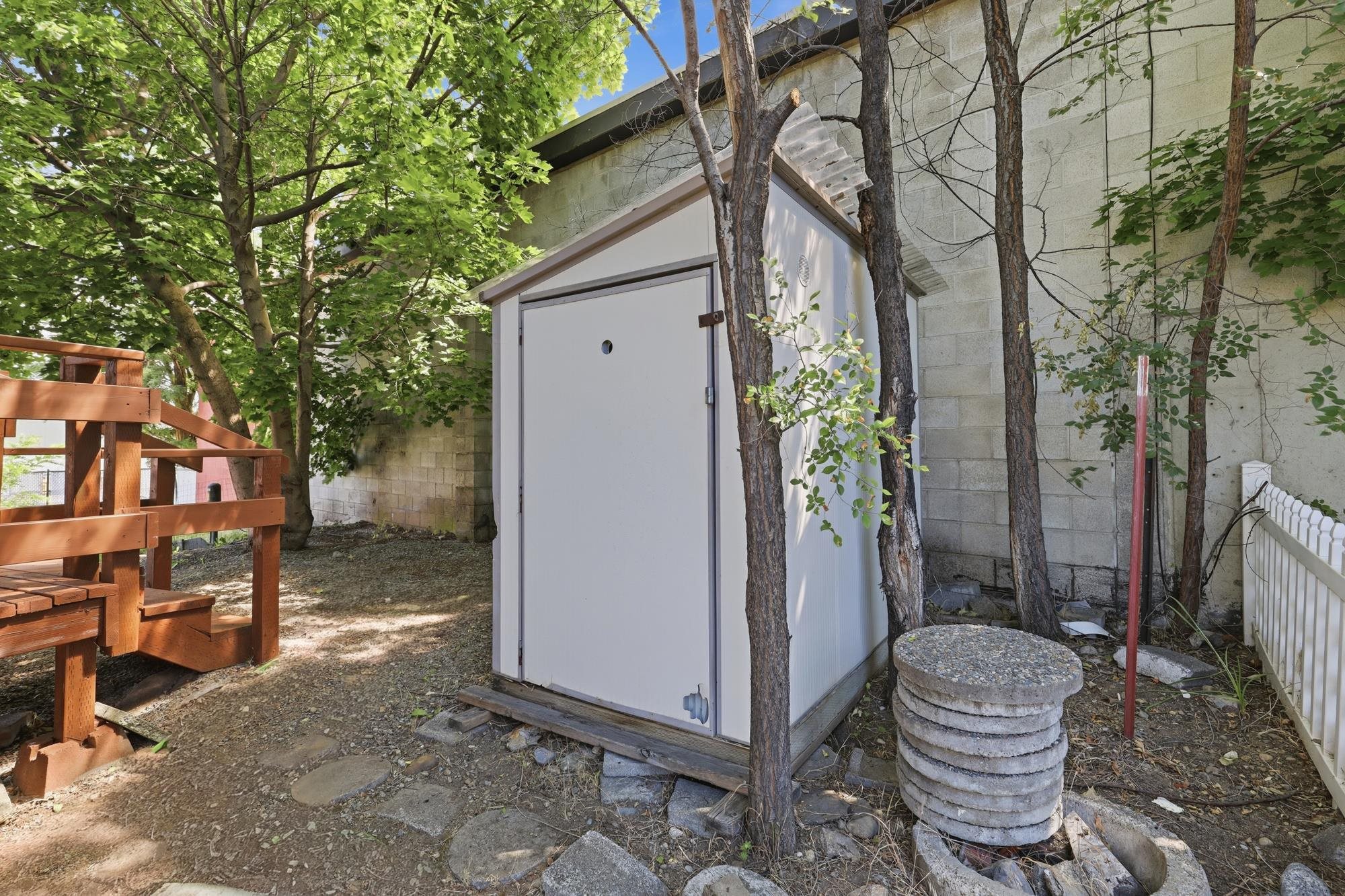 6300 E 2nd Ave - Photo 24
