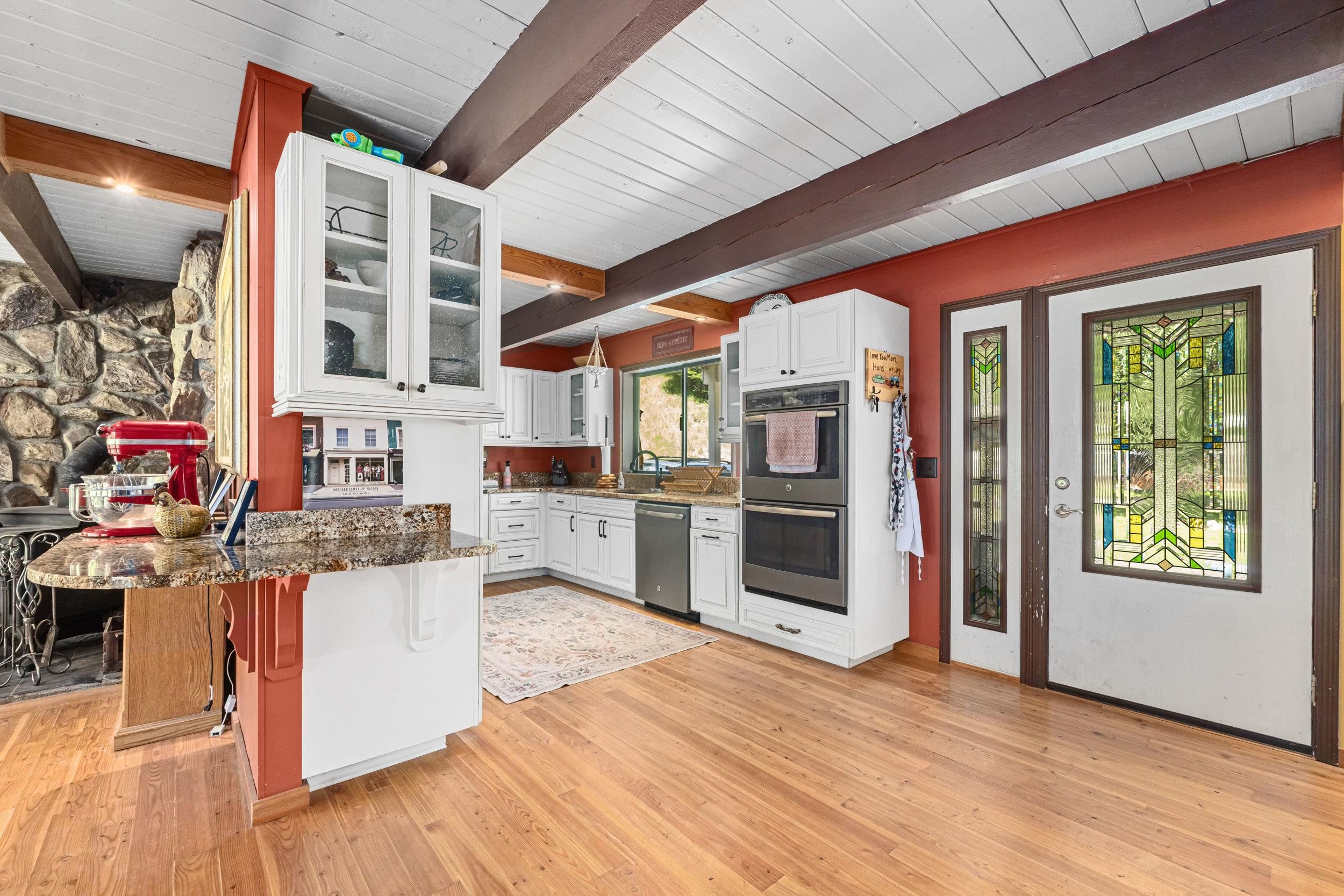 421 N Pickett Rd - Photo 4