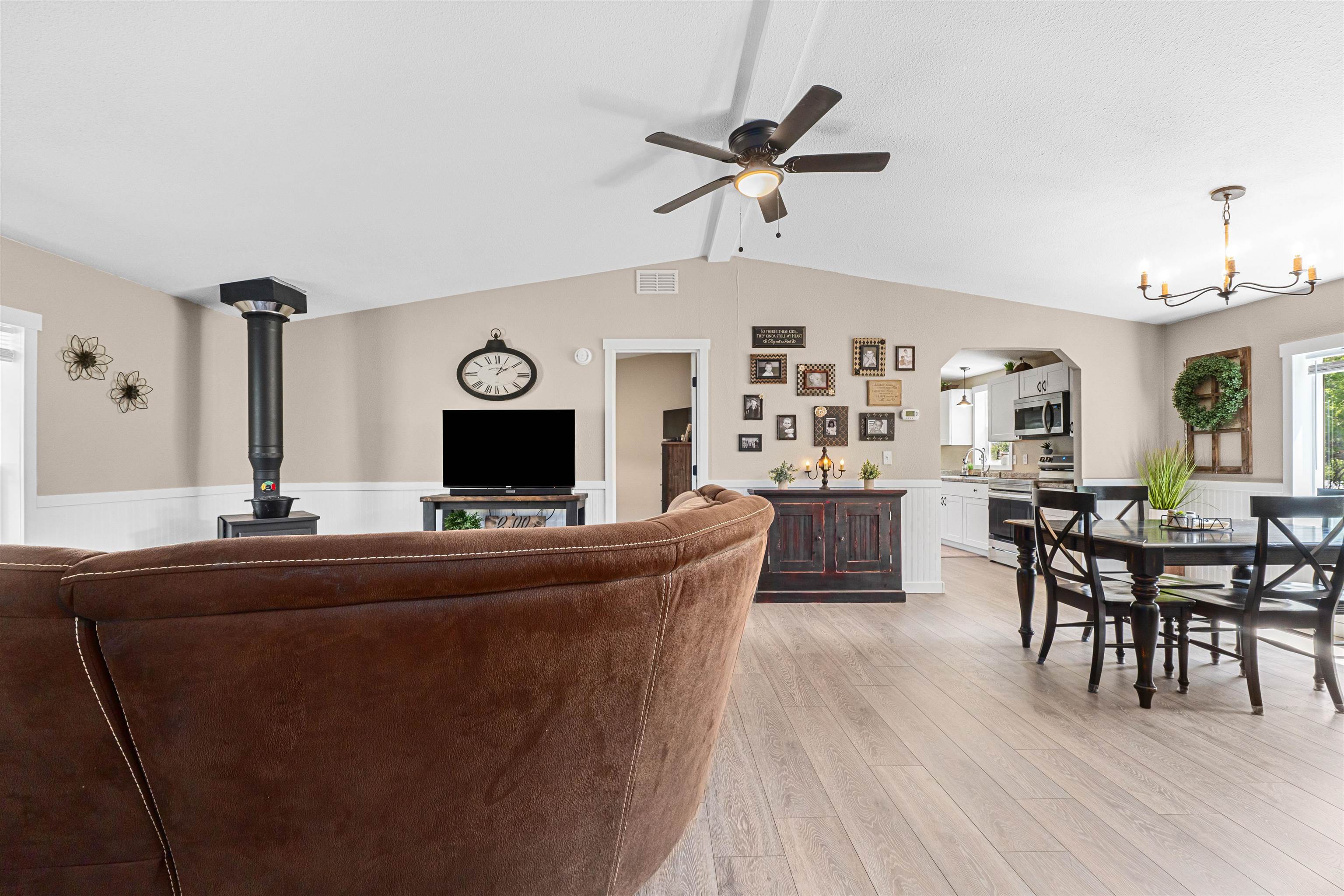 4562 Lessig Rd - Photo 5