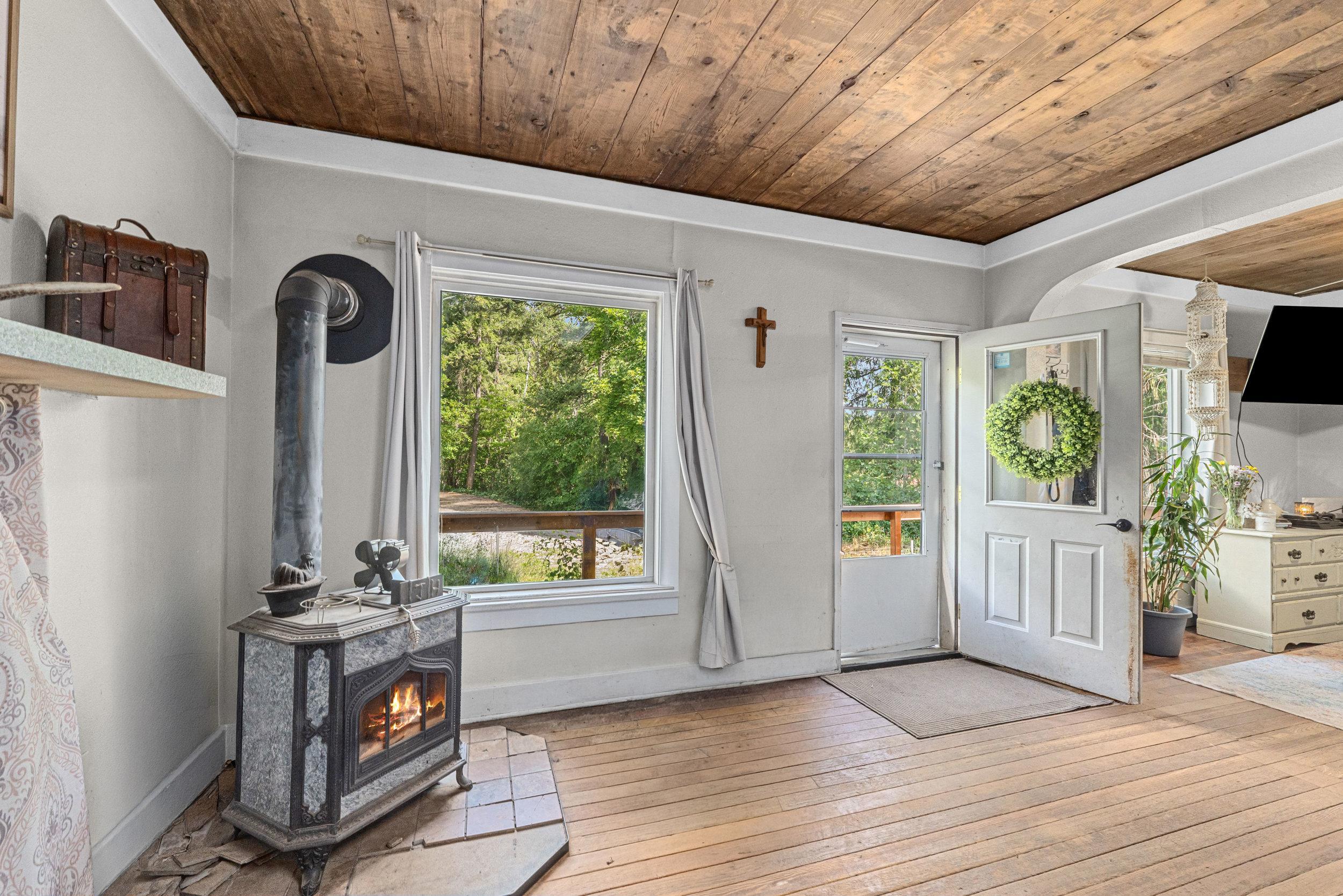 102 Washington St - Photo 4