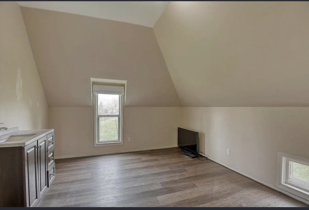117 E First St - Photo 17