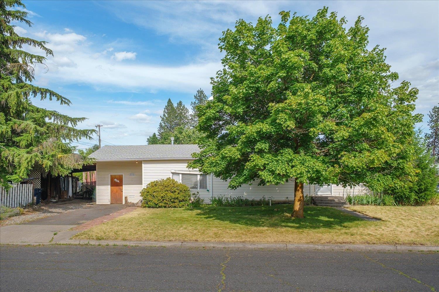 3706 N Belt St - Photo 1