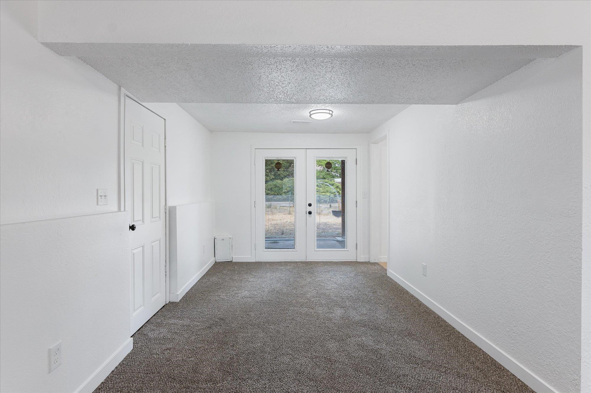 6021 E 11th Ave - Photo 14