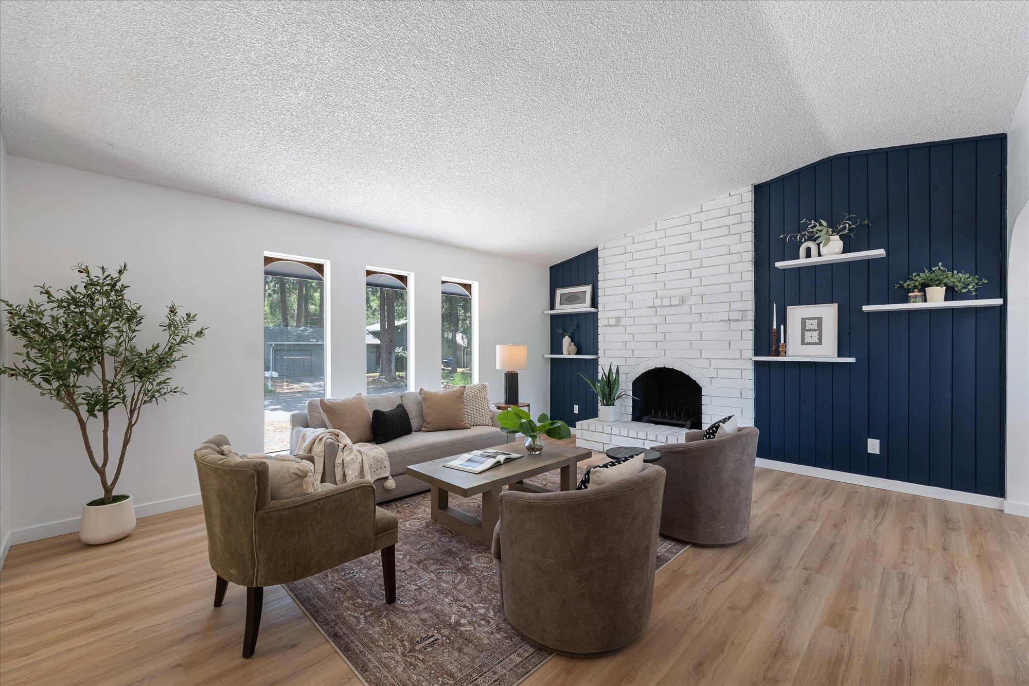 6021 E 11th Ave - Photo 3