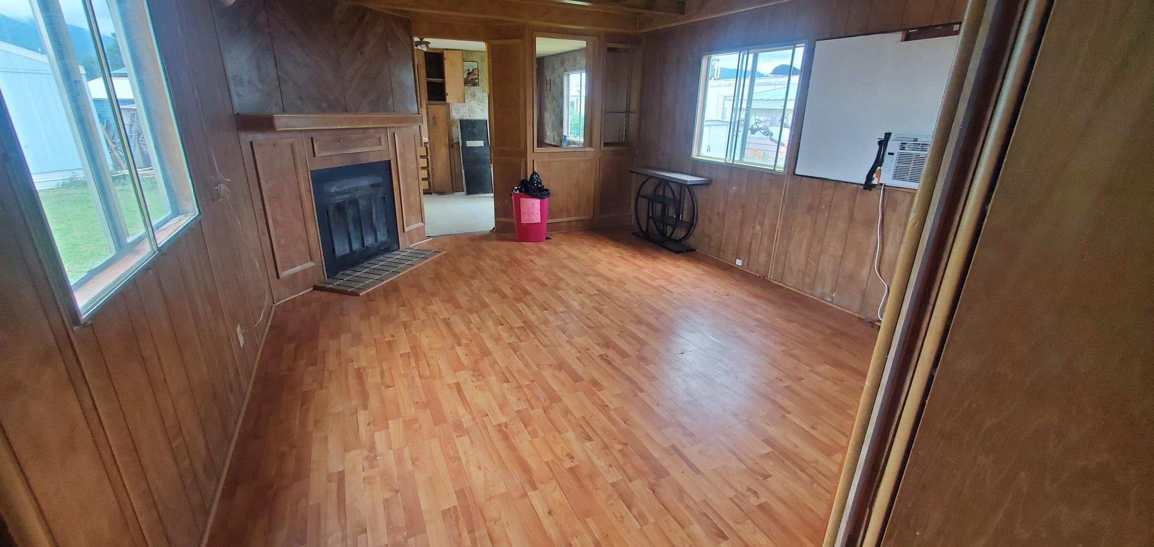 1060 S Main St - Photo 4