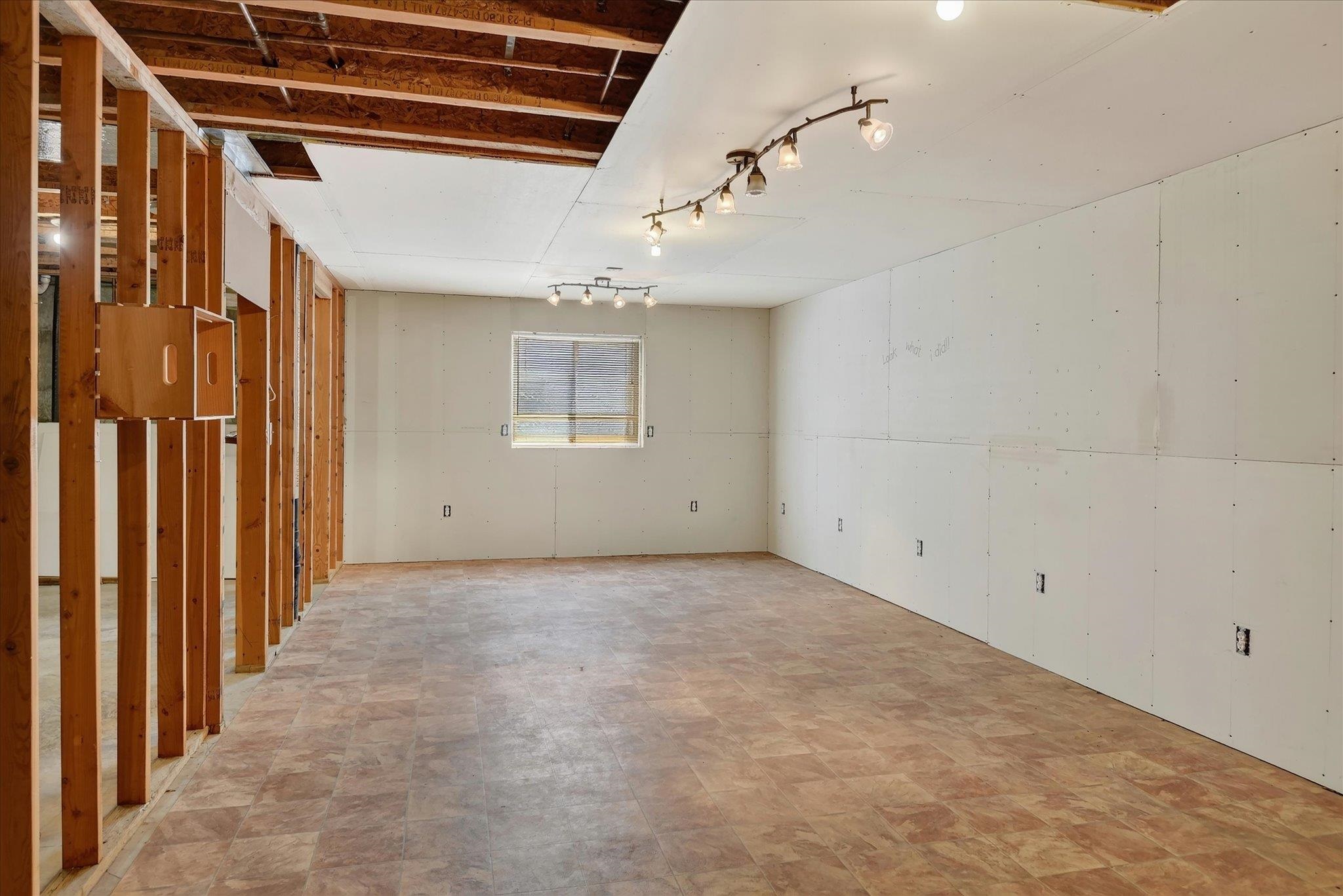 306 S Calvin Ln - Photo 29