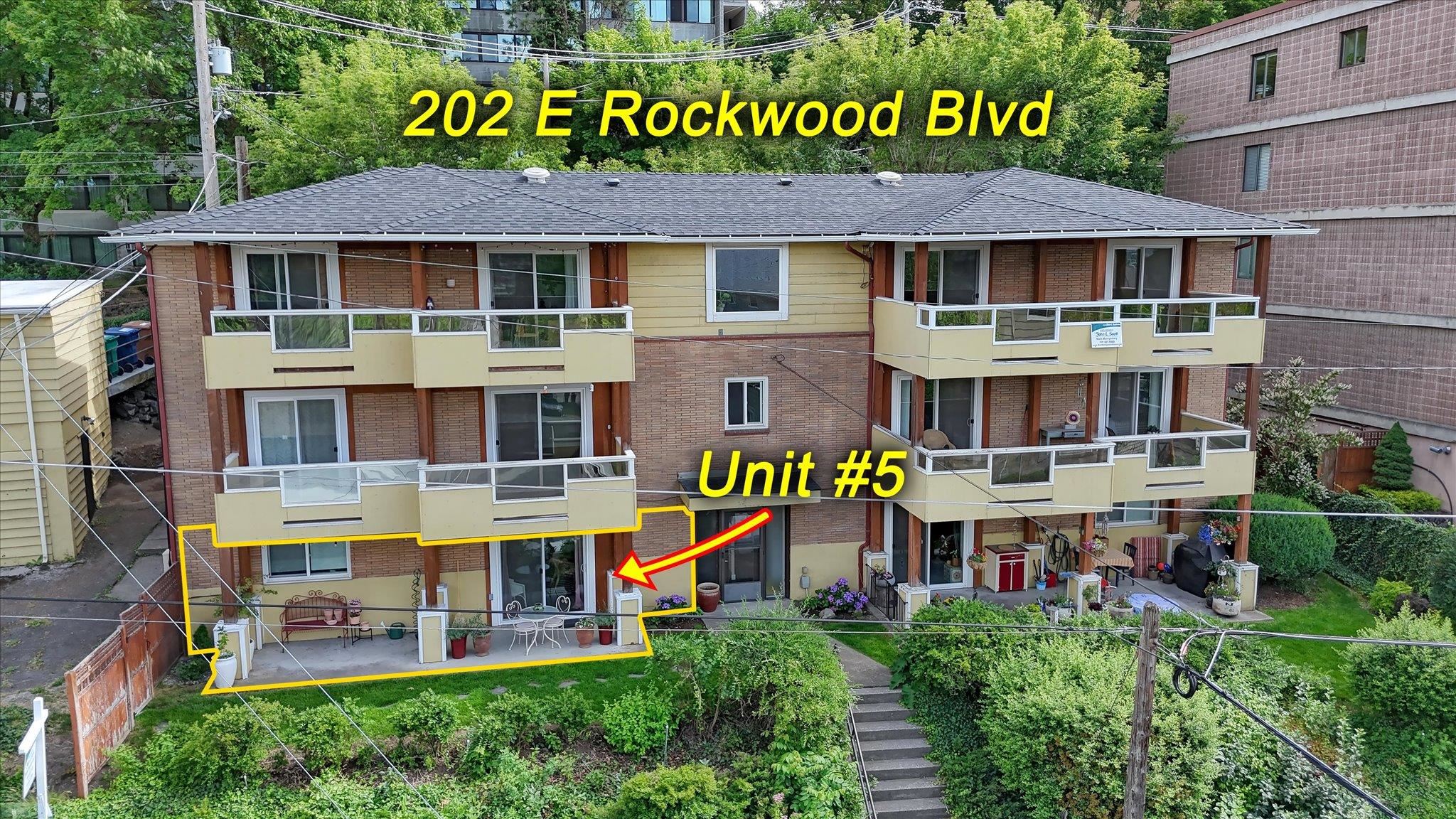 202 E Rockwood Blvd - Photo 2