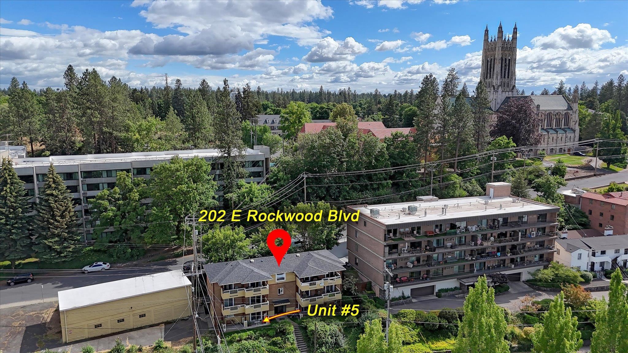 202 E Rockwood Blvd - Photo 3