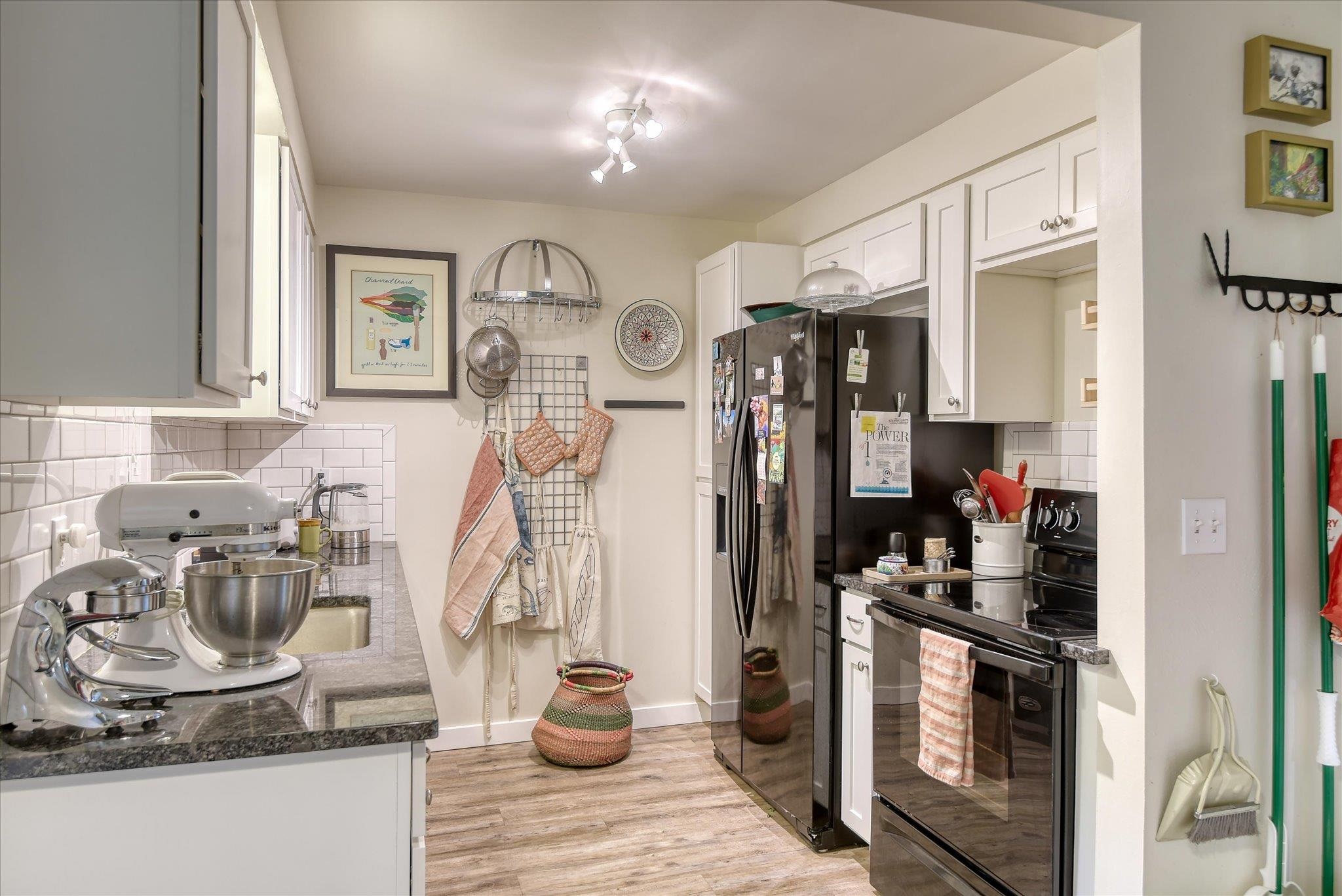 202 E Rockwood Blvd - Photo 10