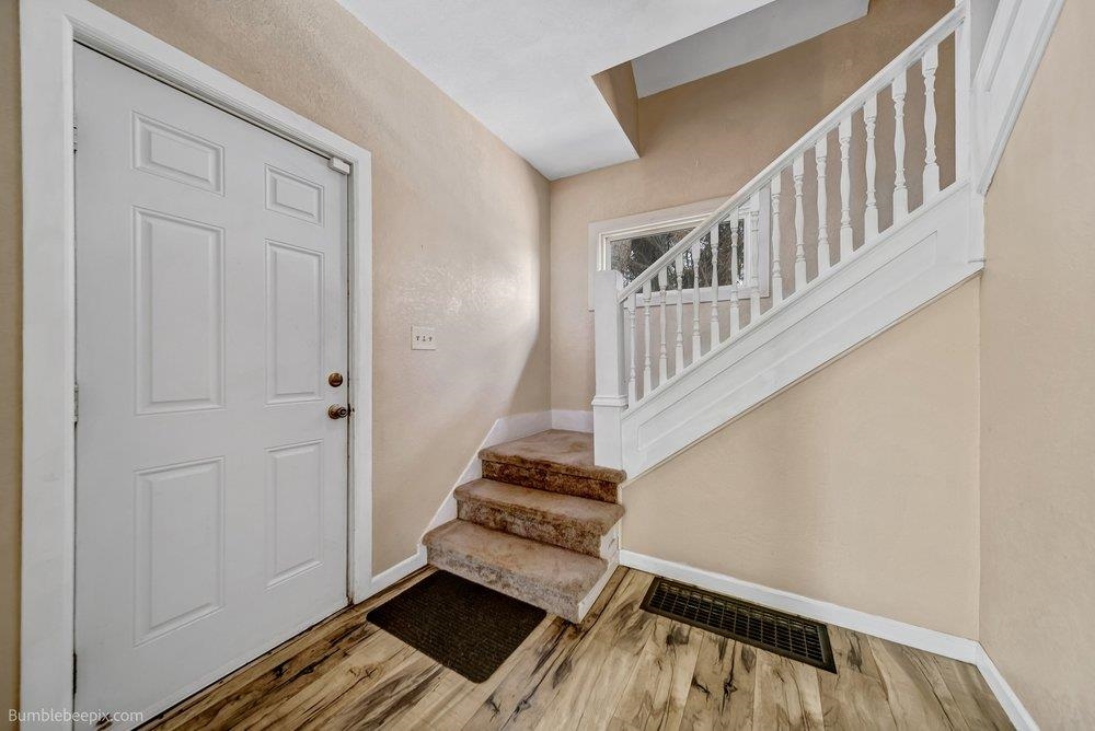 2023 W SHARP Ave - Photo 4