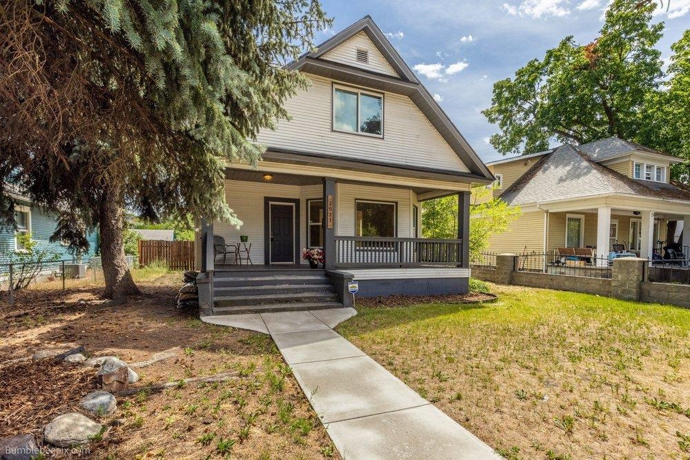 2023 W SHARP Ave - Photo 3