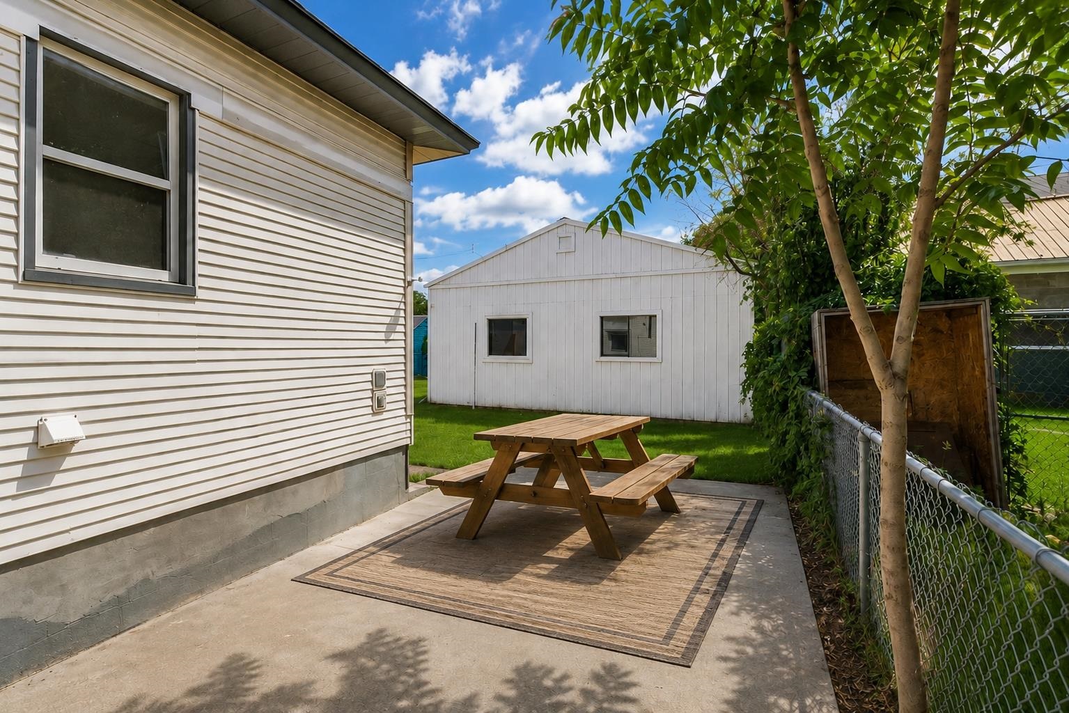 2023 W SHARP Ave - Photo 25