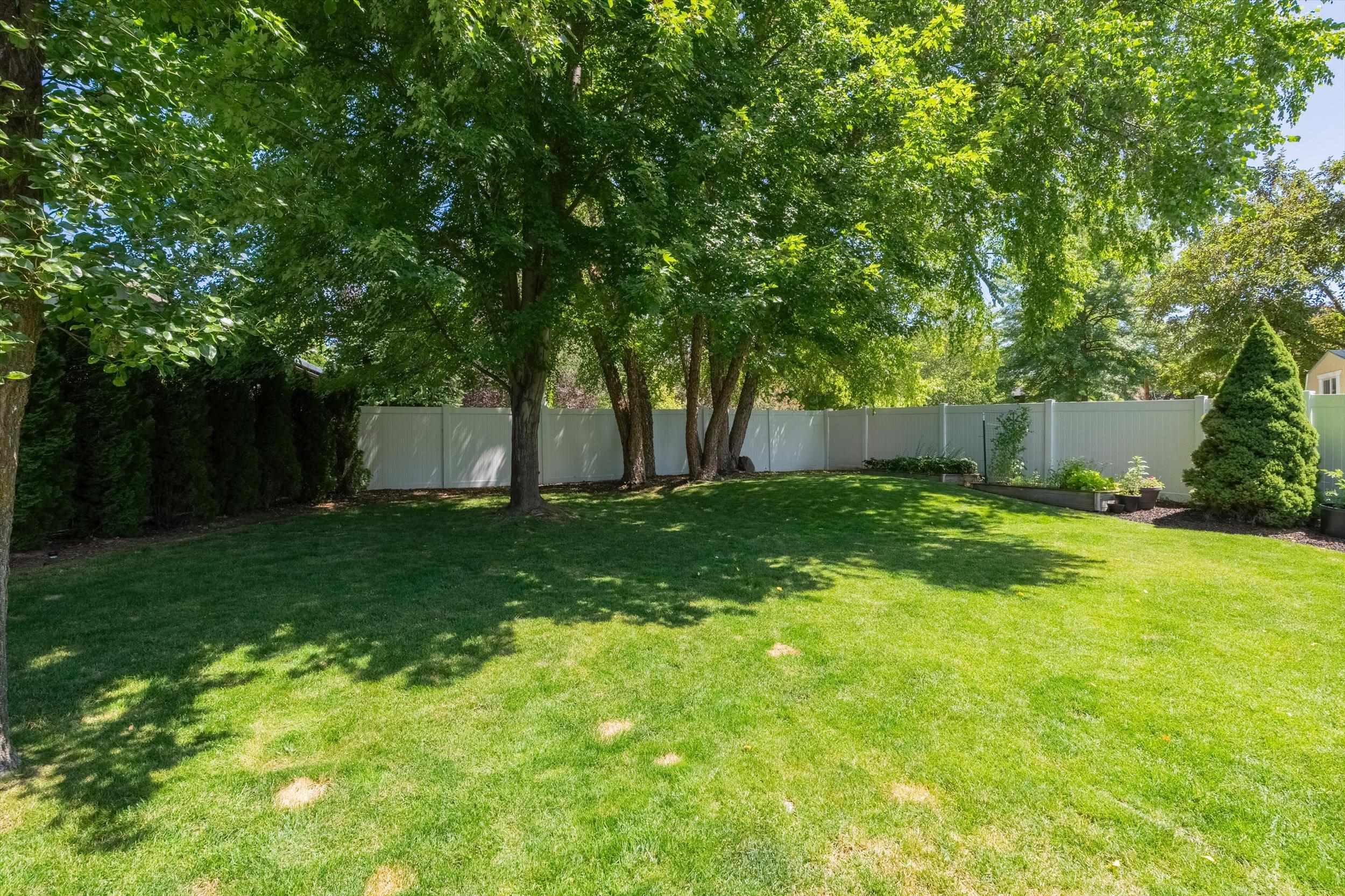8702 N Pamela St - Photo 25